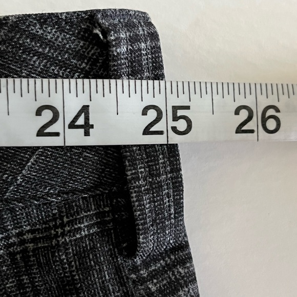 REEBOK GOLF Men’s Shorts Size 50 Gray Black Plaid Stretch Pockets Comfort EUC - Picture 8 of 10